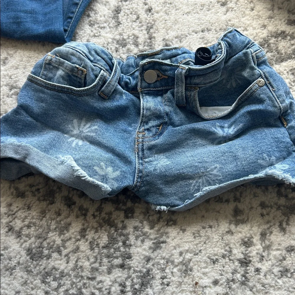 Bundle clothes size 10-12 years old girls.